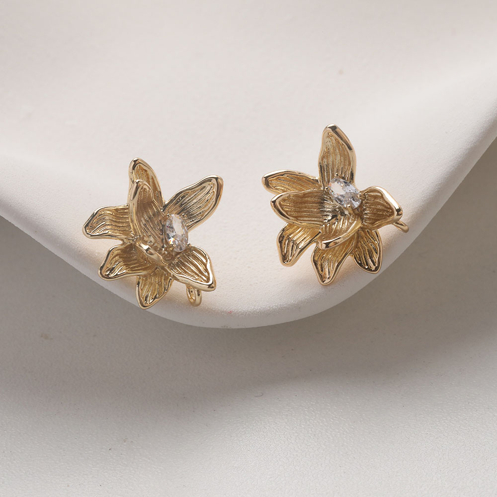 4PCS Dainty Flower Ear Studs E - Flower Supplies recensie en prijs